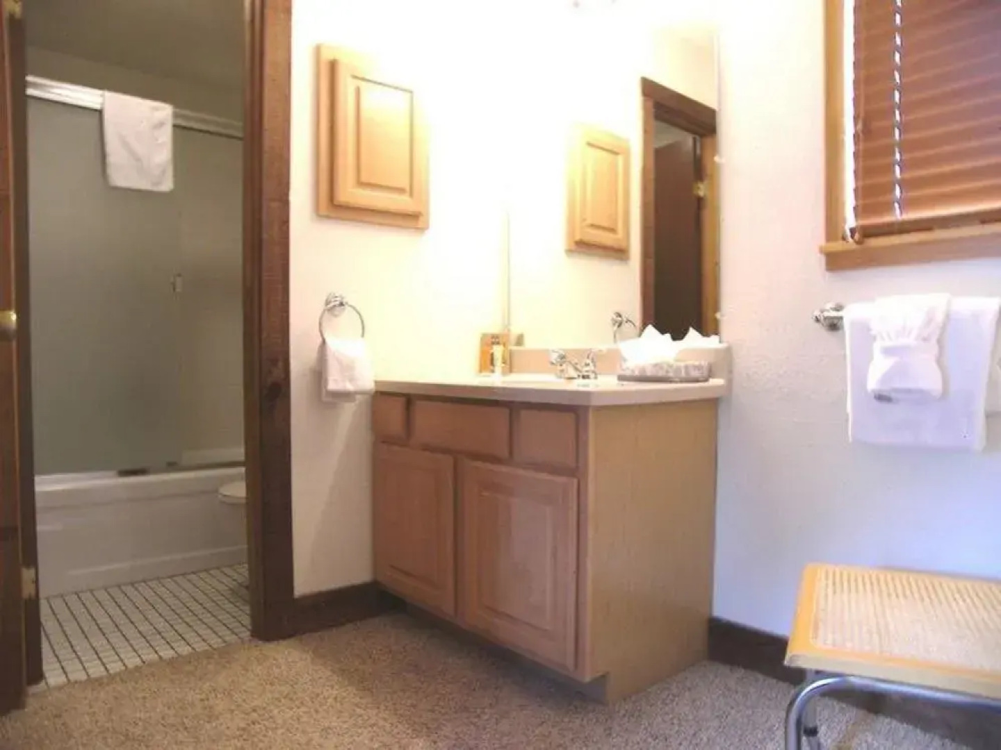 Anaconda 4 Bed 4 Bath by RedAwning