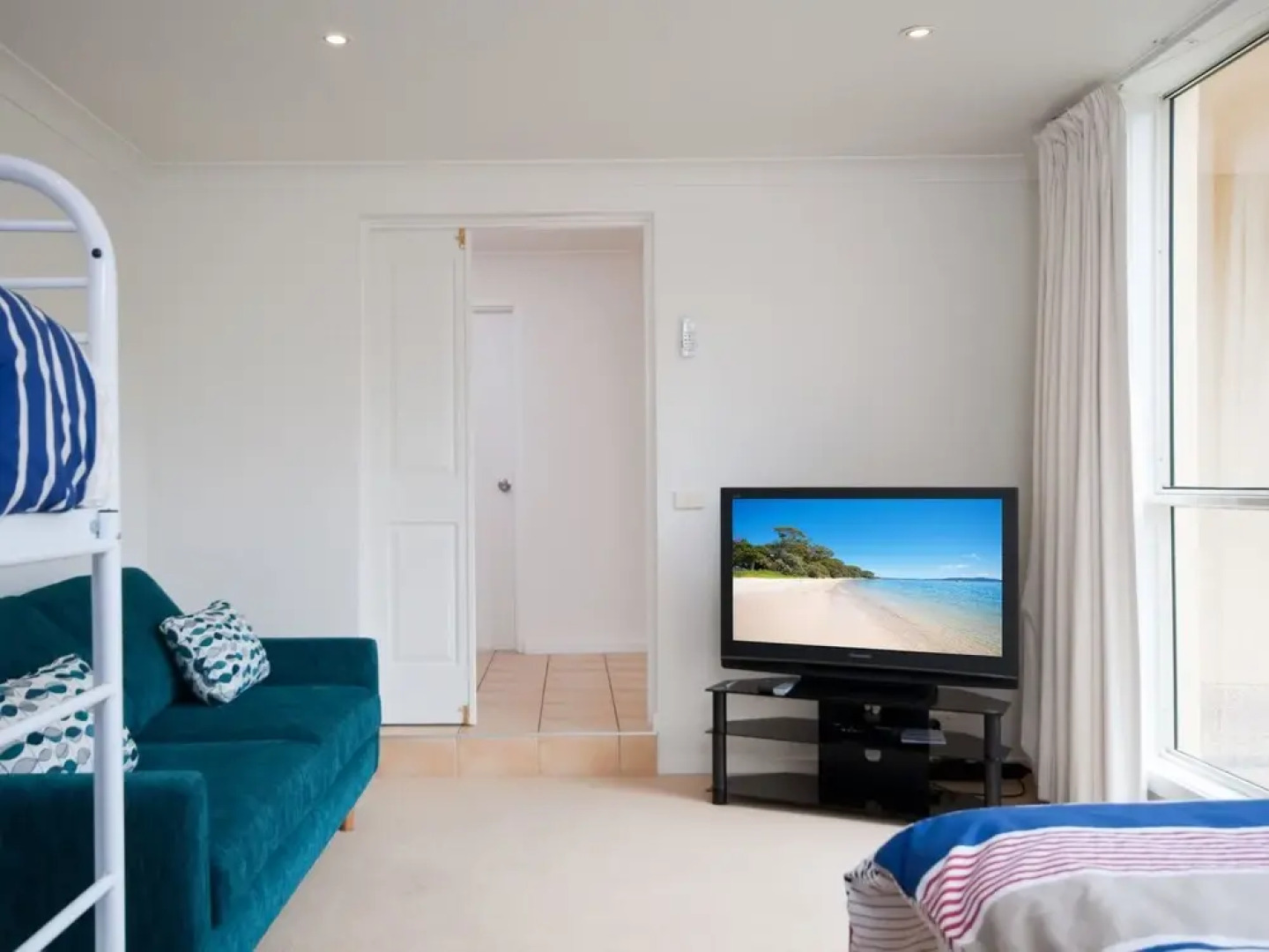 Calypso, 156 Bagnall Beach Road