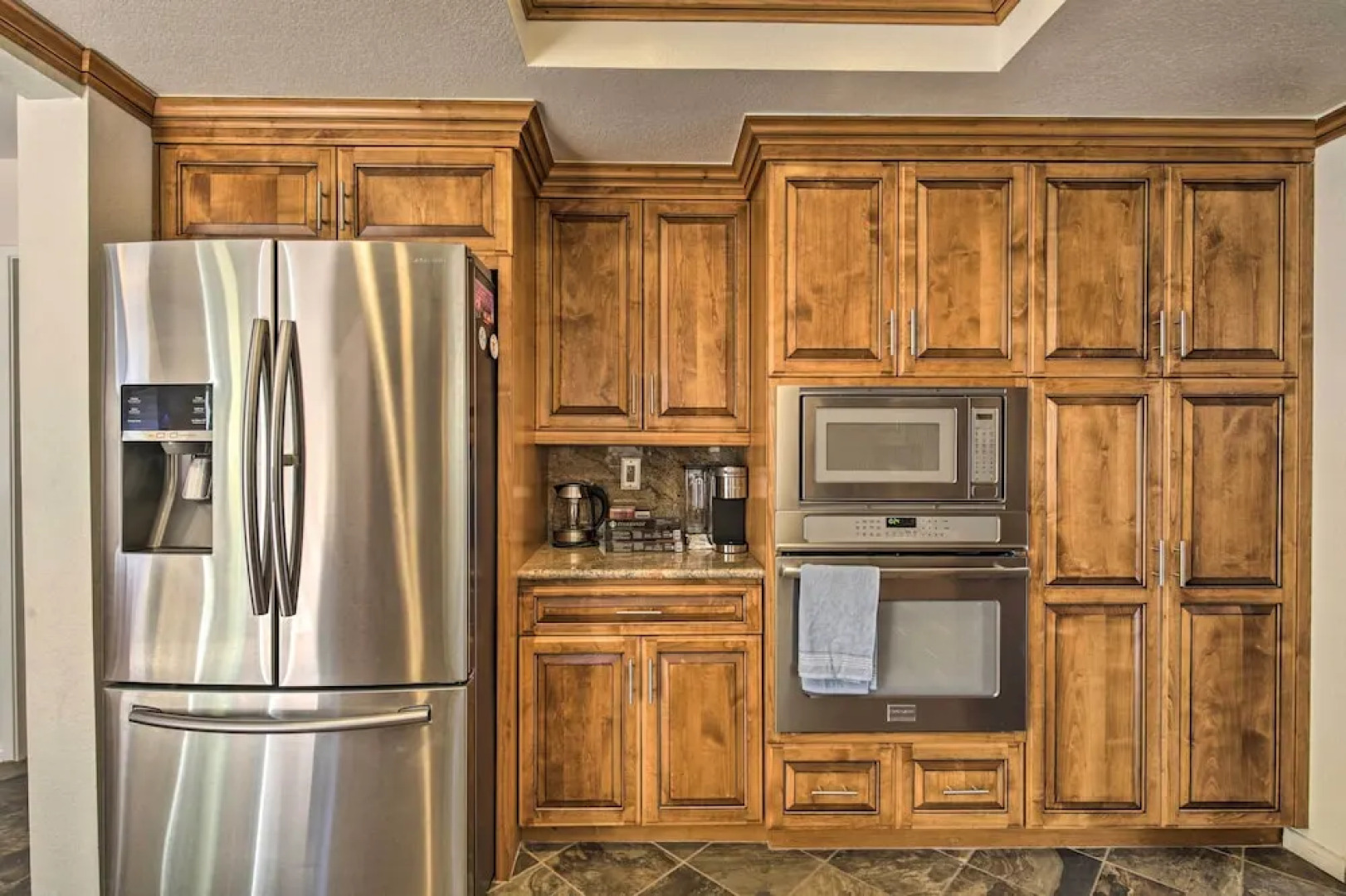 Spacious El Cajon Villa - 14 Mi to Downtown!