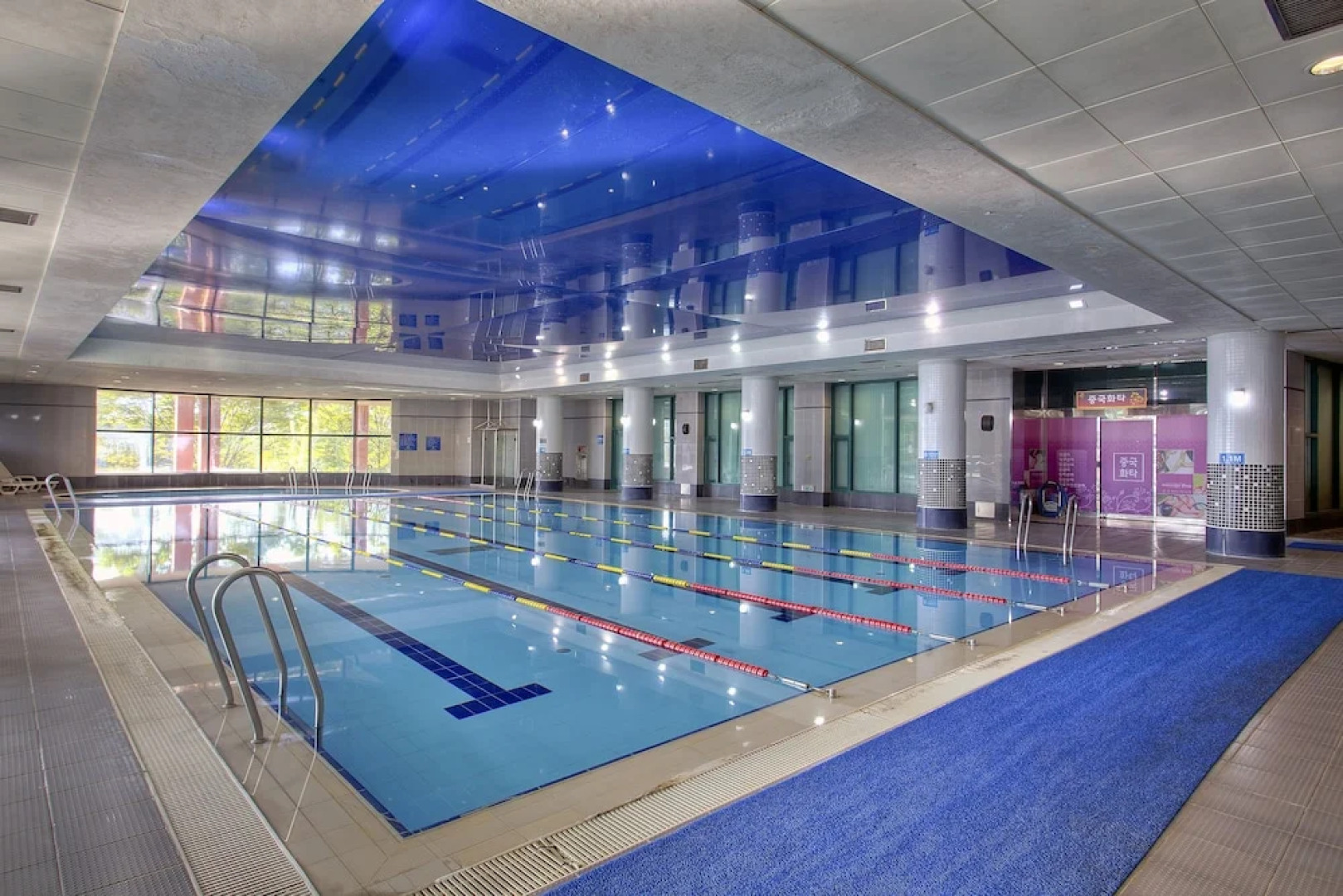 Cheongpung Resort Hill House