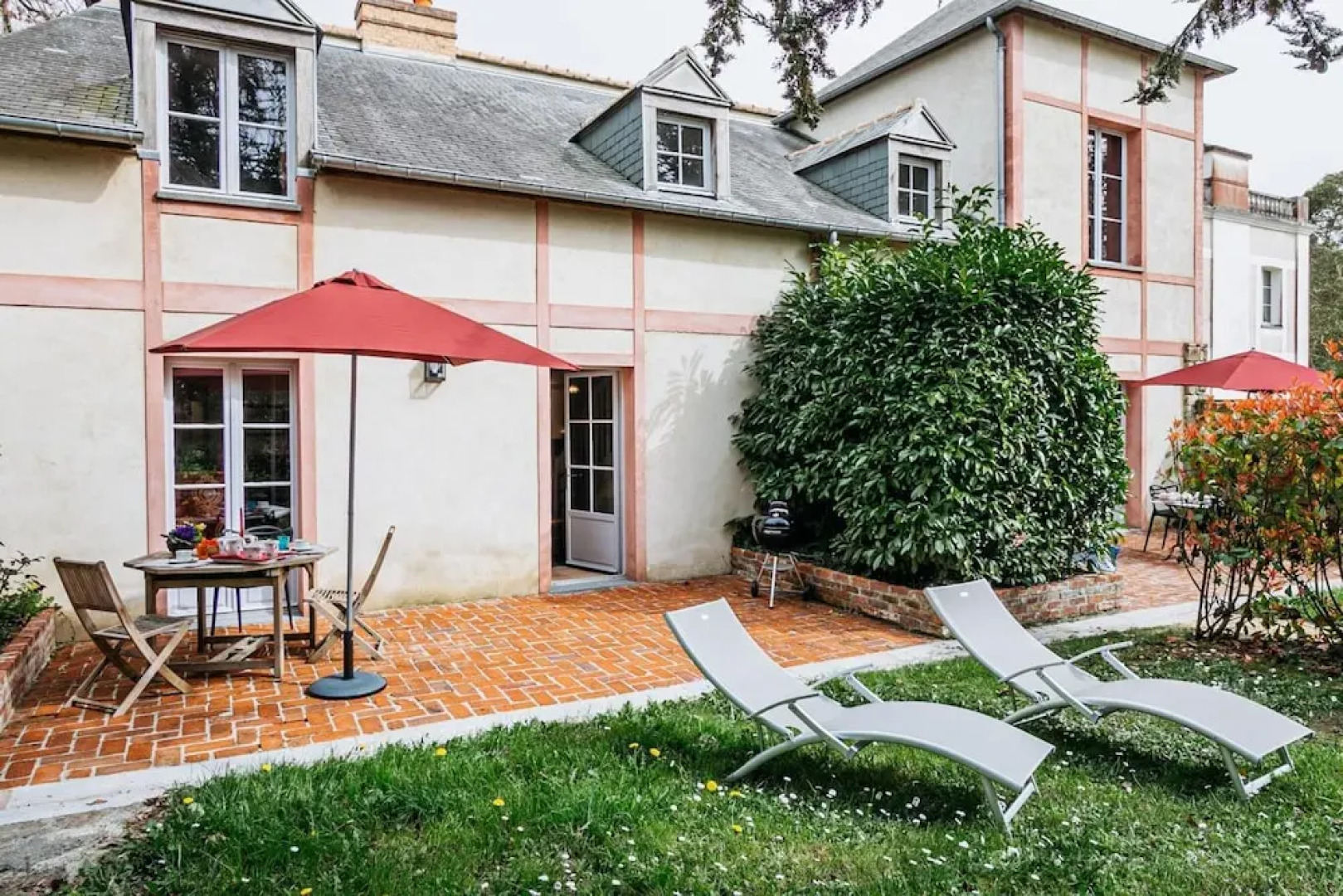 Chateau de Lourdes Cancale - St Malo