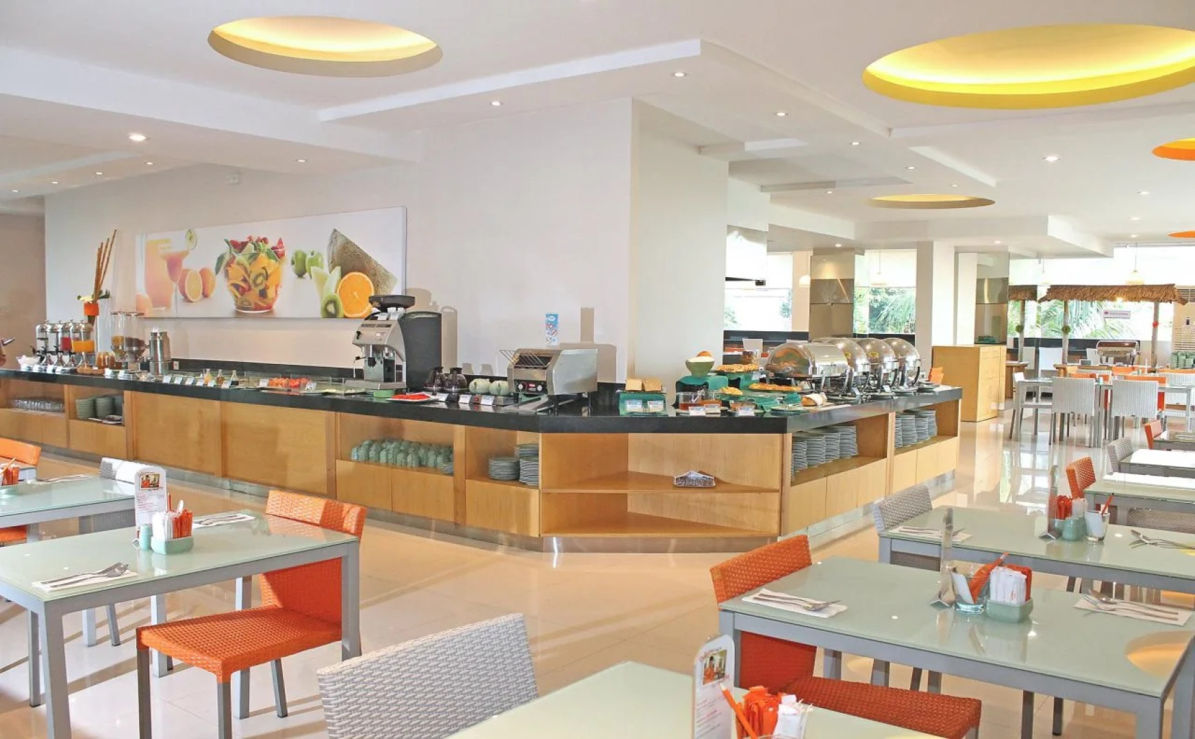 HARRIS Hotel & Residence Riverview Kuta Bali