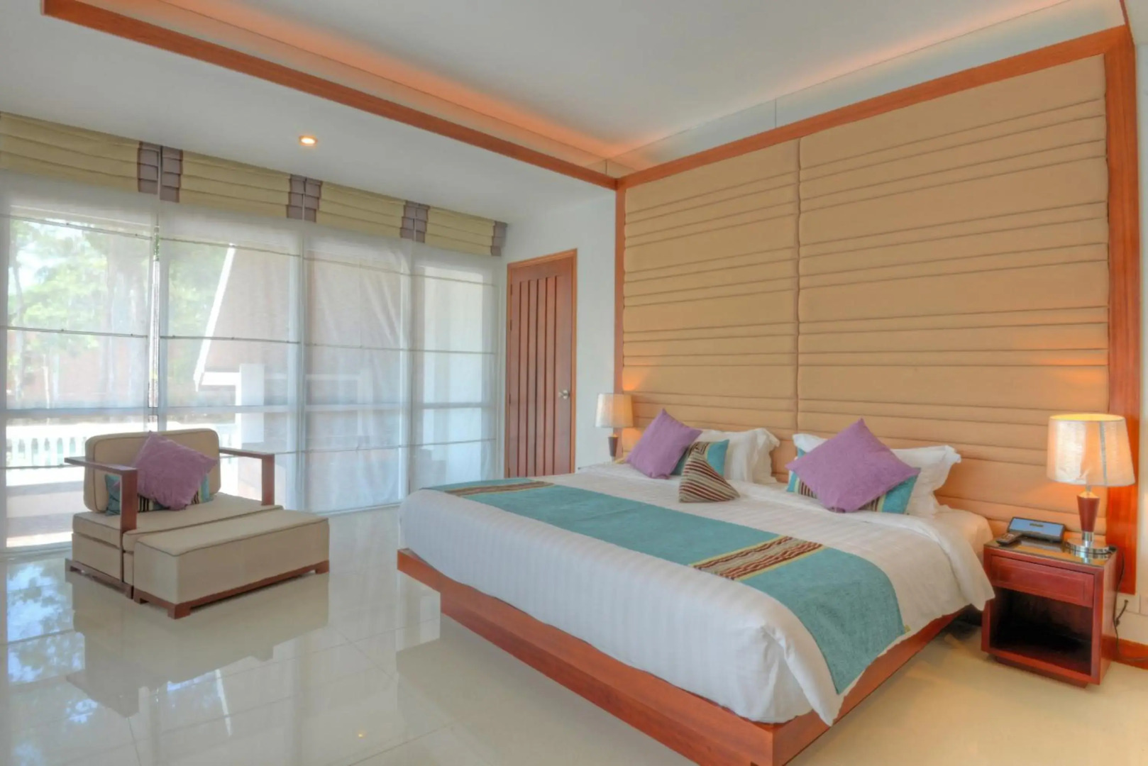 Independence Hotel by Dara