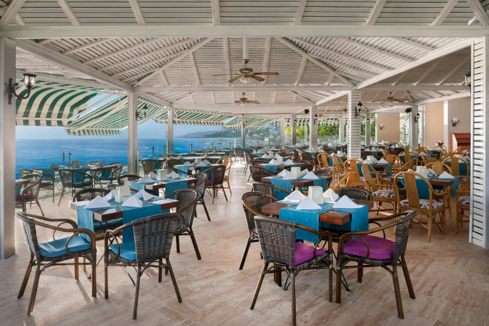 Aska Just In Beach – All Inclusive