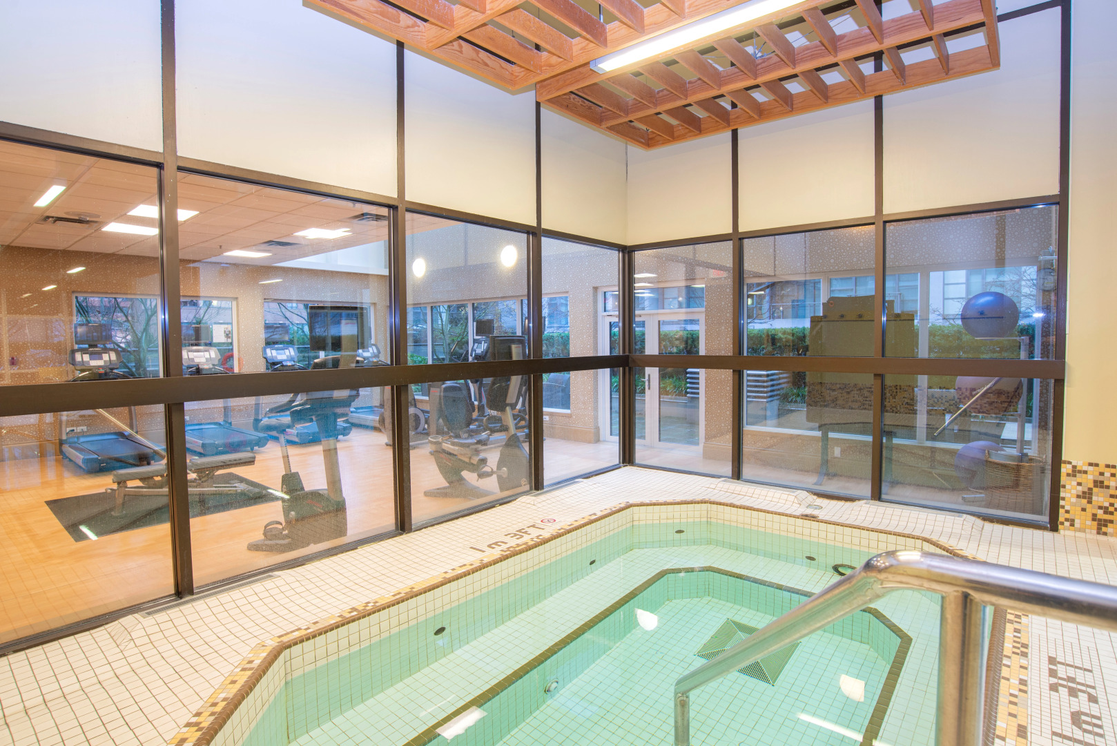 Landis Hotel & Suites