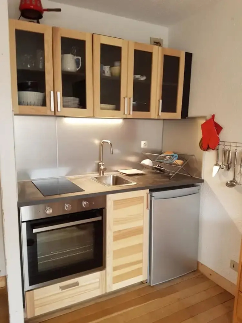 Studio in Les Deux Alpes, With Wonderful Mountain View and Terrace - 400 m From the Slopes