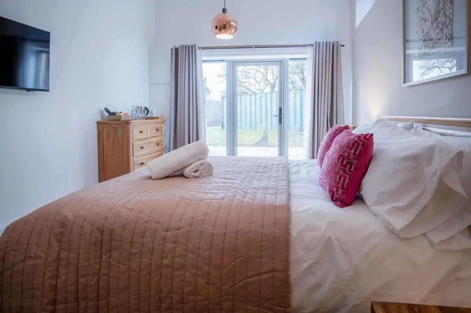 Room 12 - The Sleeping Giant - Pen Y Cae Inn