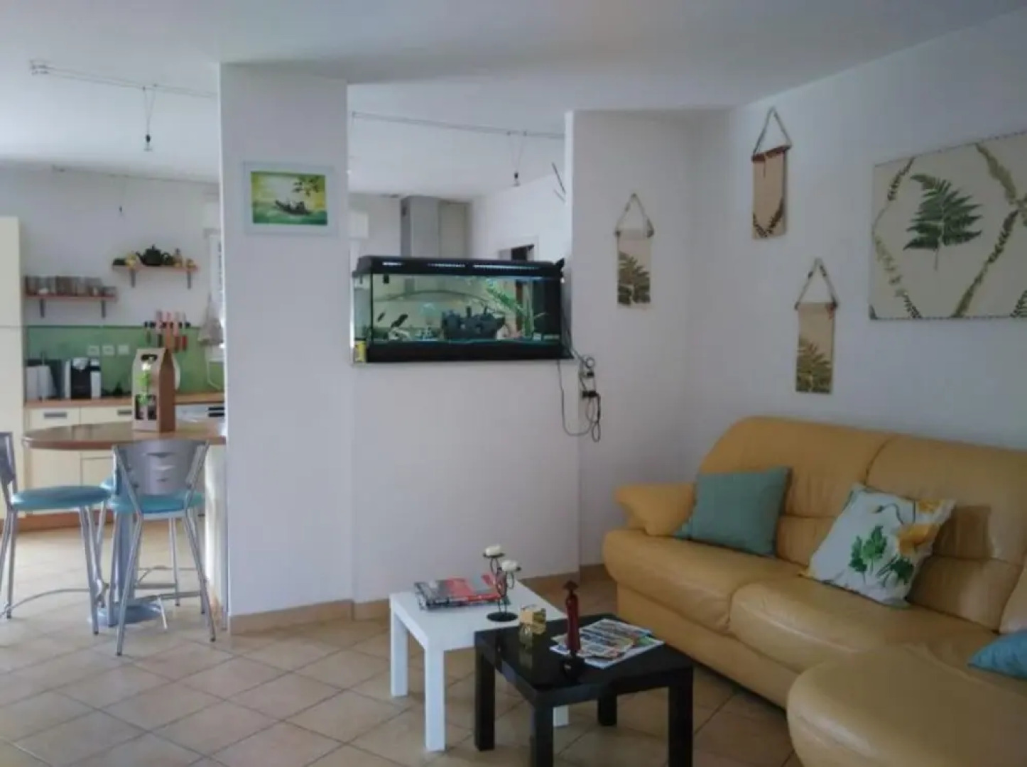 Villa With 3 Bedrooms In Lavergne, With Wonderful Lake View, Private Pool, Furnished Garden - 186 Km From The Beach