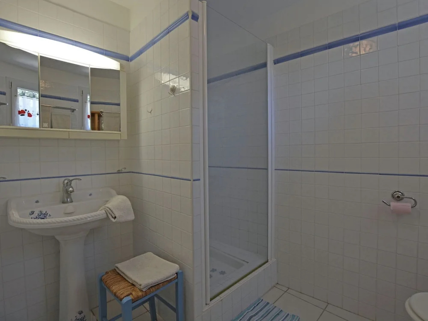 Beautiful Holiday House With Airco and Private Pool Near Uzès