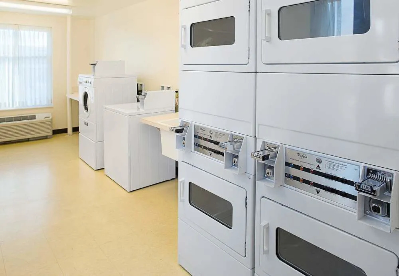 Courtyard Keene Downtown