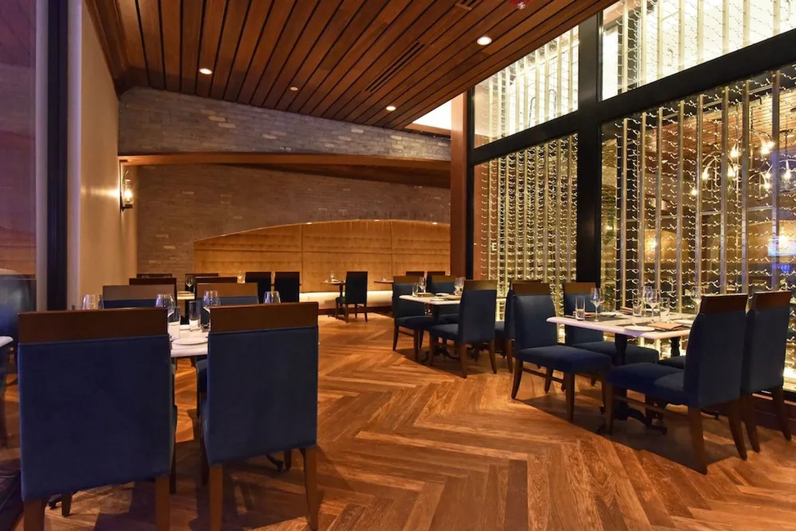 Tiverton Casino Hotel