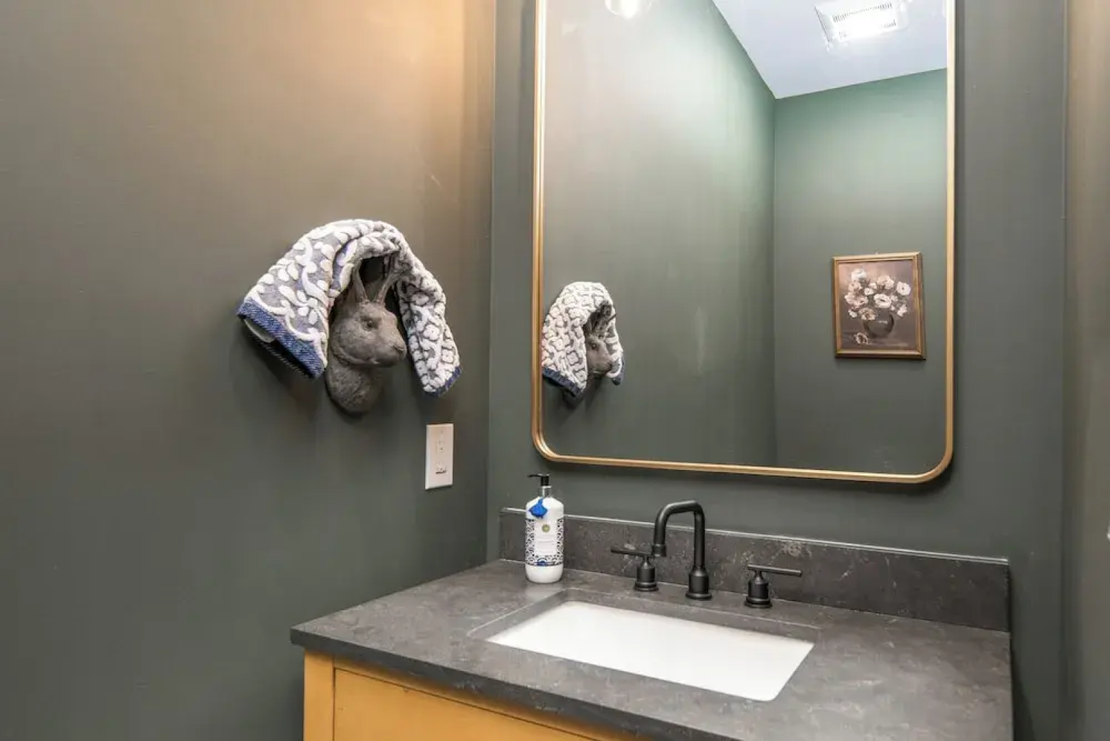2 Mi to Beech Mtn Resort! 8,000-sq-ft Luxe Escape