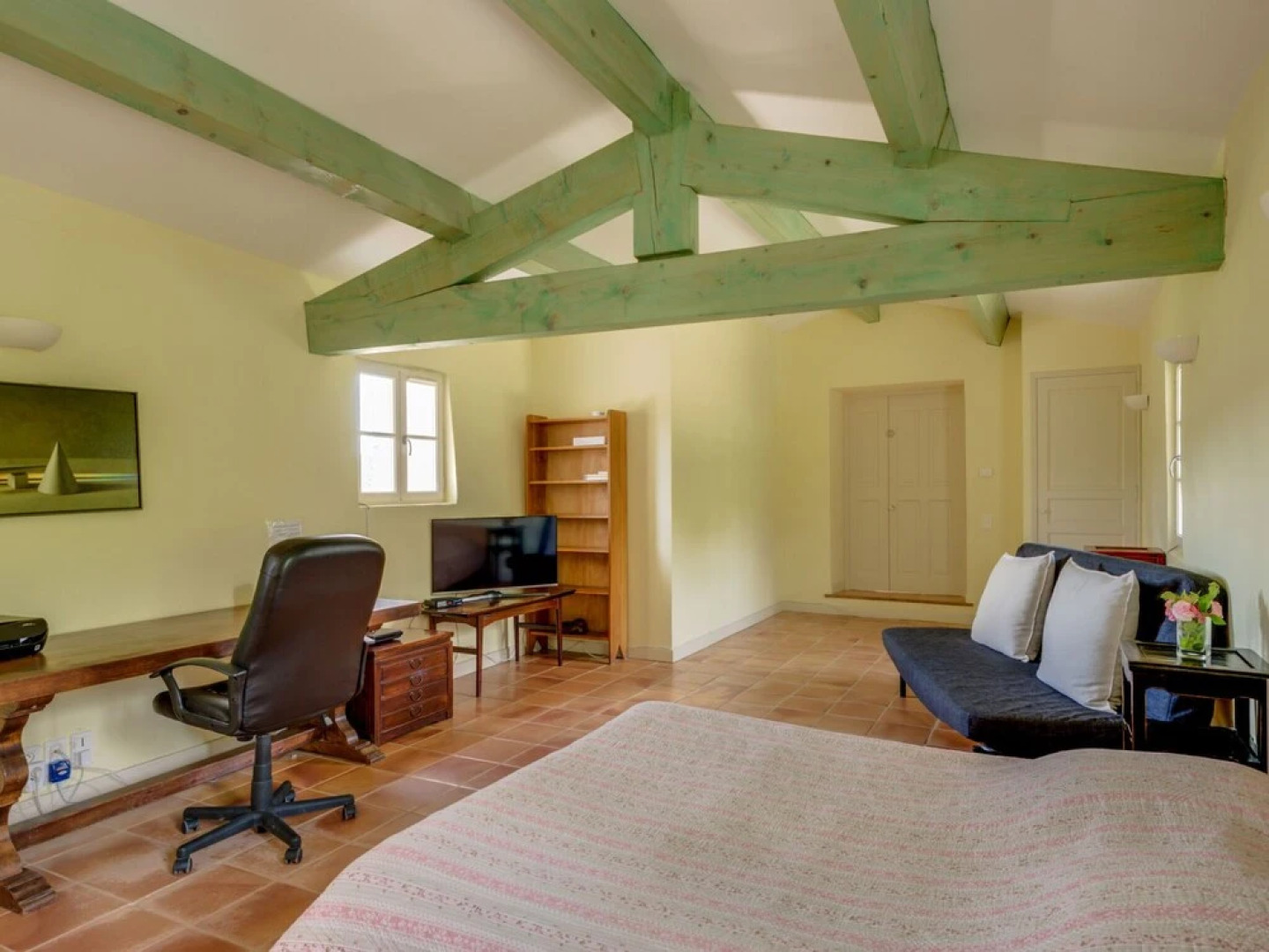 Secluded Holiday Home in Rustrel With Swimming Pool