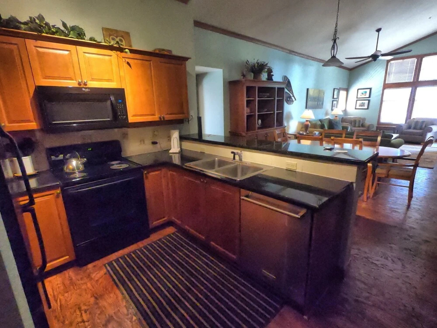 1408 - Three Bedroom Deluxe Eagle Springs West 3 Condo by RedAwning