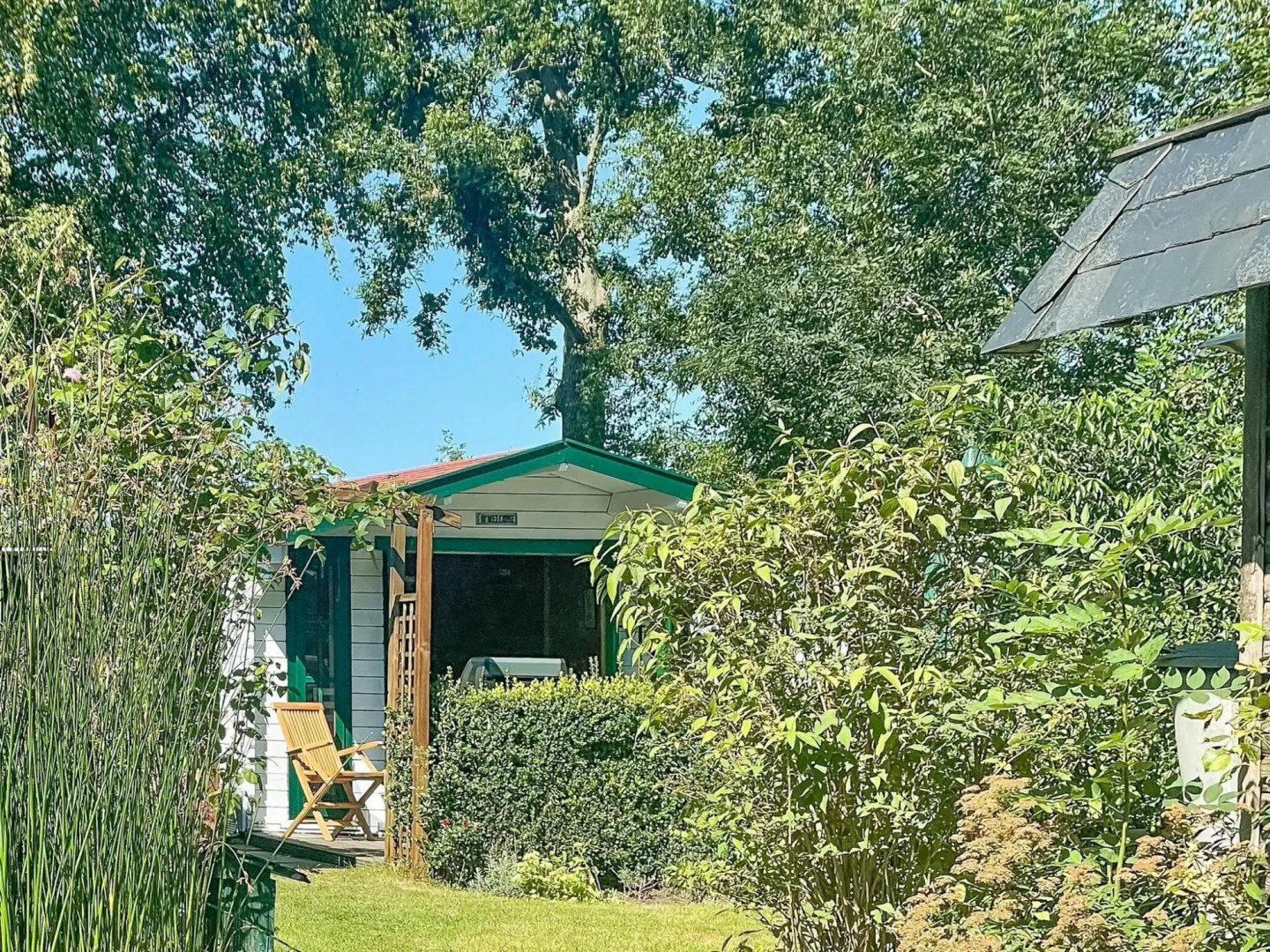Charming thatched house in Lehe