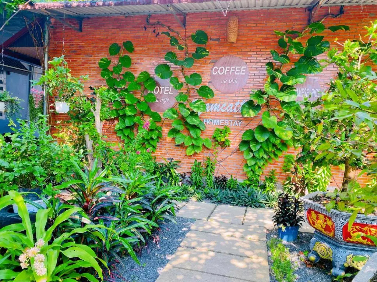 Nam Cat Tien Homestay