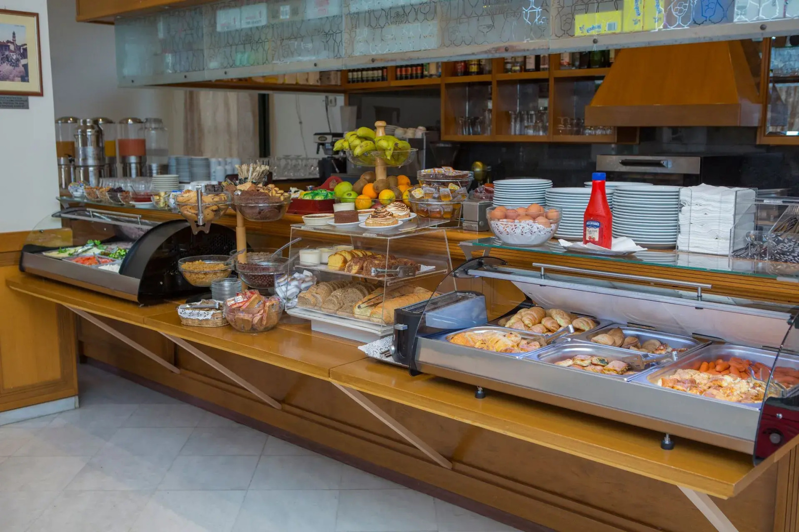 Ionian Plaza Hotel & Spa