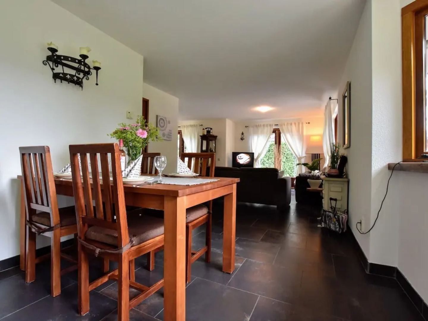 Secluded Holiday Home in Voorthuizen by the Lake