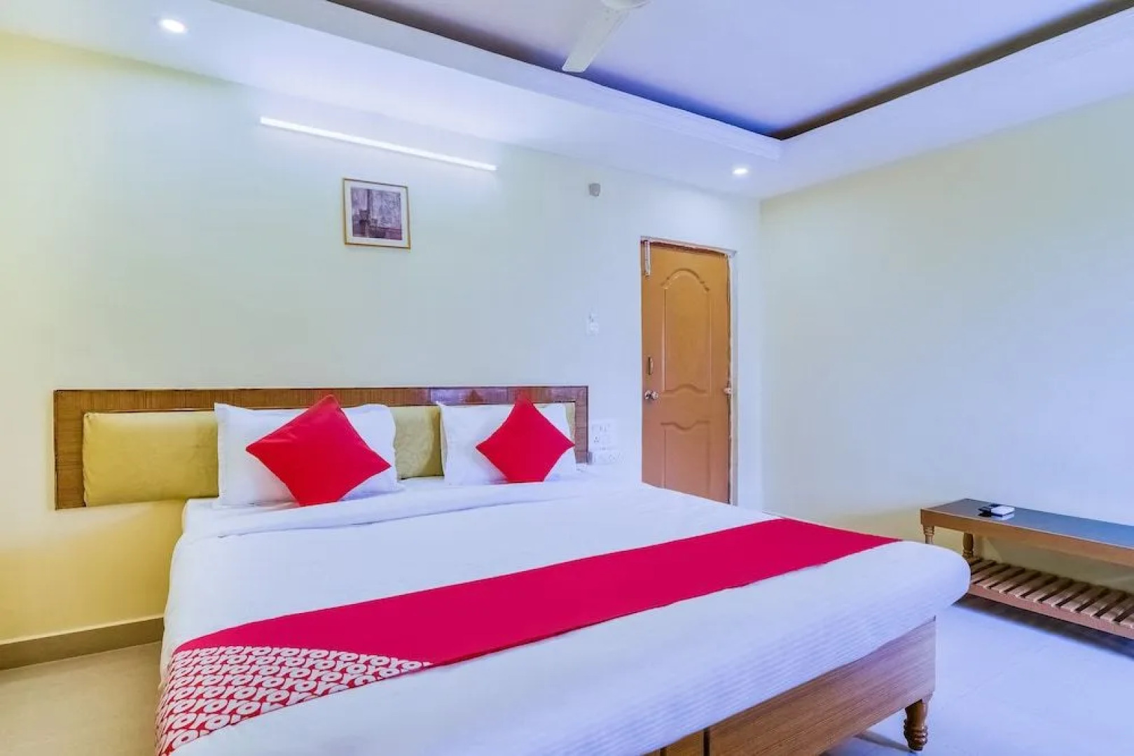 Flagship 41595 Gayatri Grand