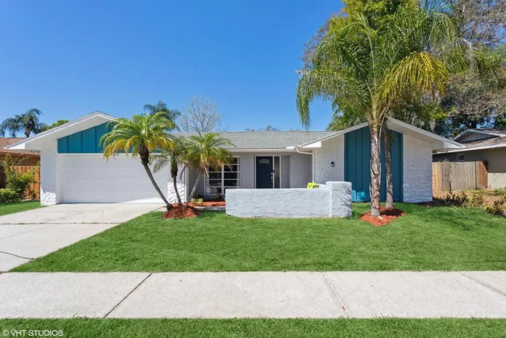 5 BR Palm Harbor Home, Screen Lanai, Pool, Hot Tub, GAME ROOM