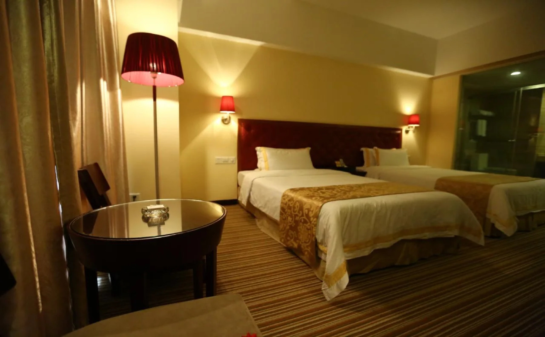 Foshan Friendly Holiday Hotel