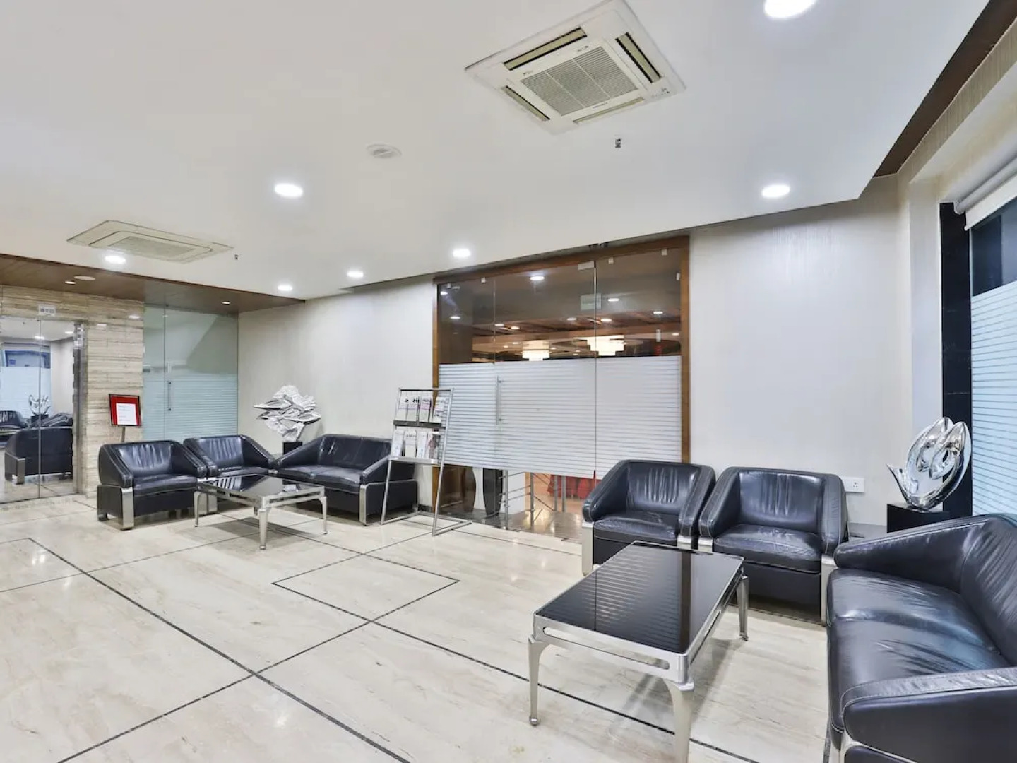 OYO 4938 Hotel Dev Aadi