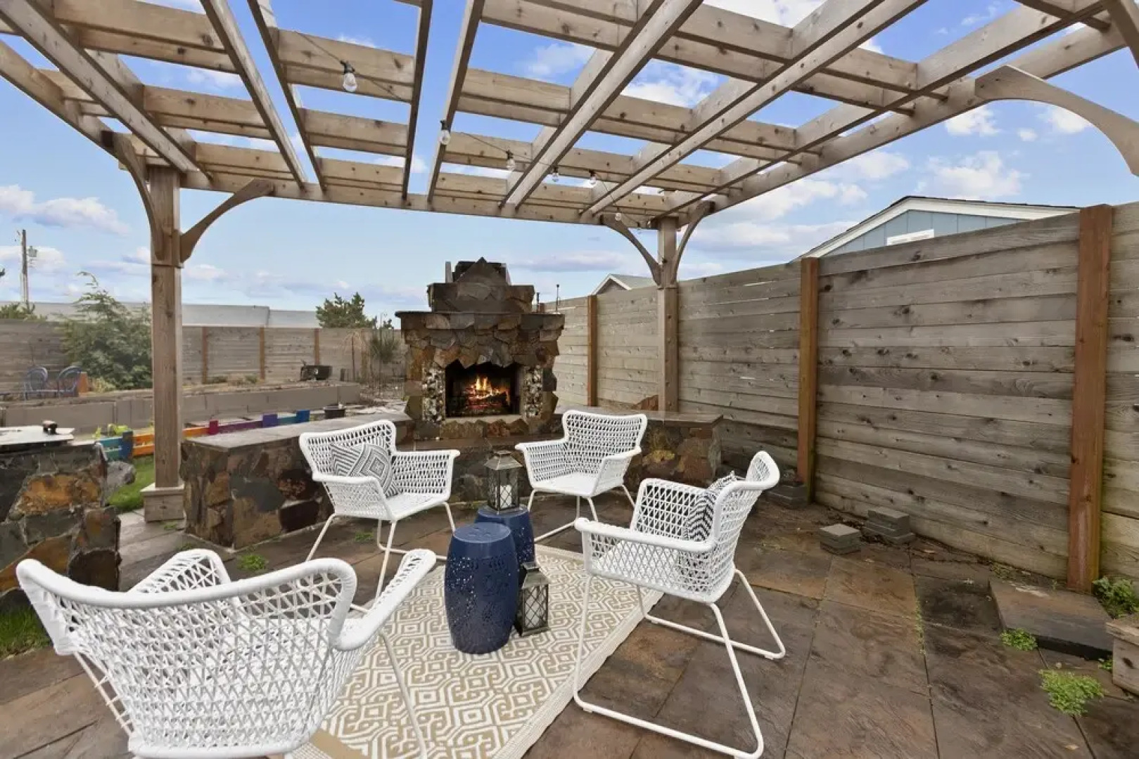 Beach Walk Cozy Cabin - Short walk to beach