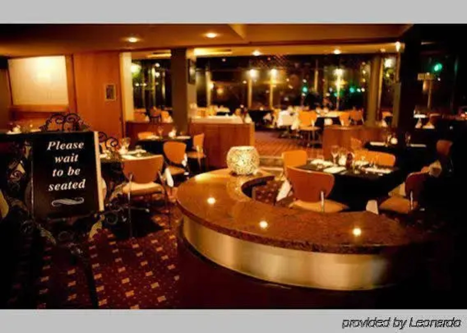 Quality Hotel Tiffins On The Park