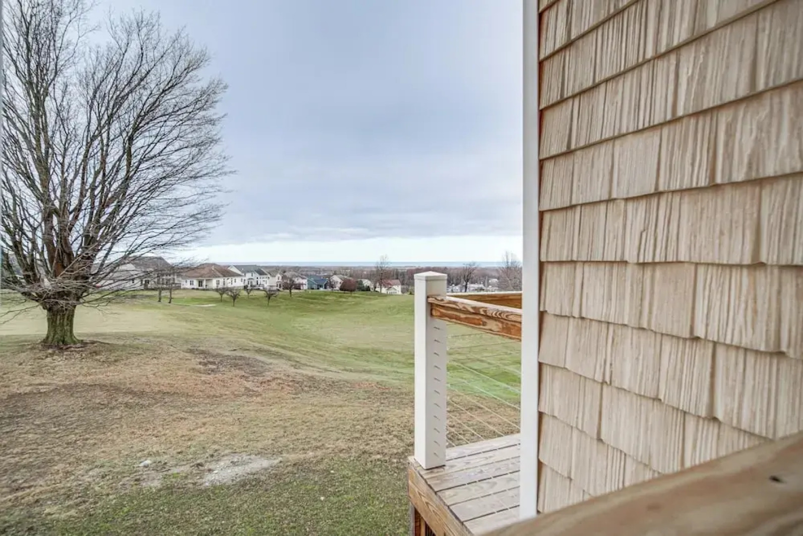 4 Mi to Lake Erie Access: Condo on the Greens