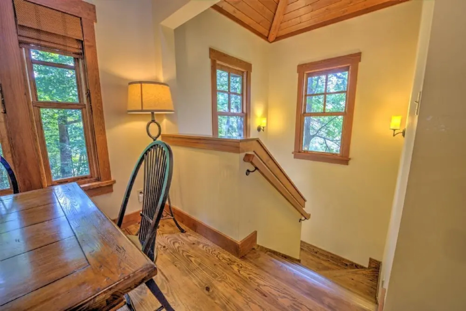 Chickadee's Hatch - 1 Br Cabin