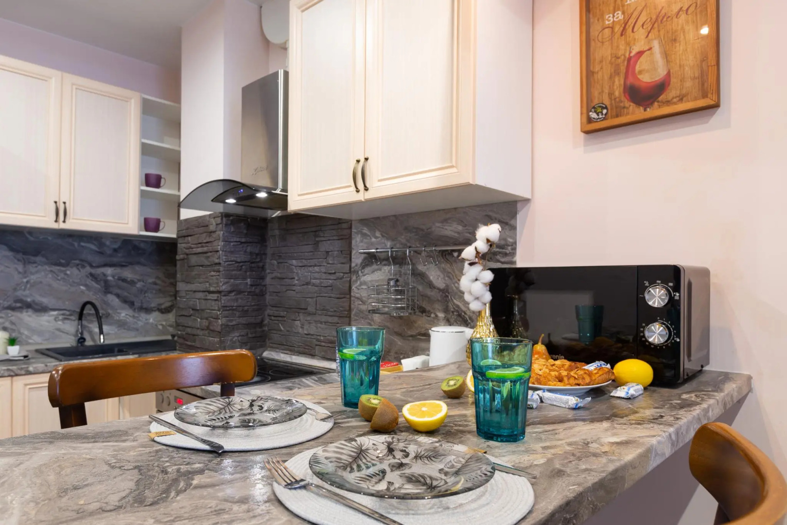 Апартаменты на проезде Сургутский