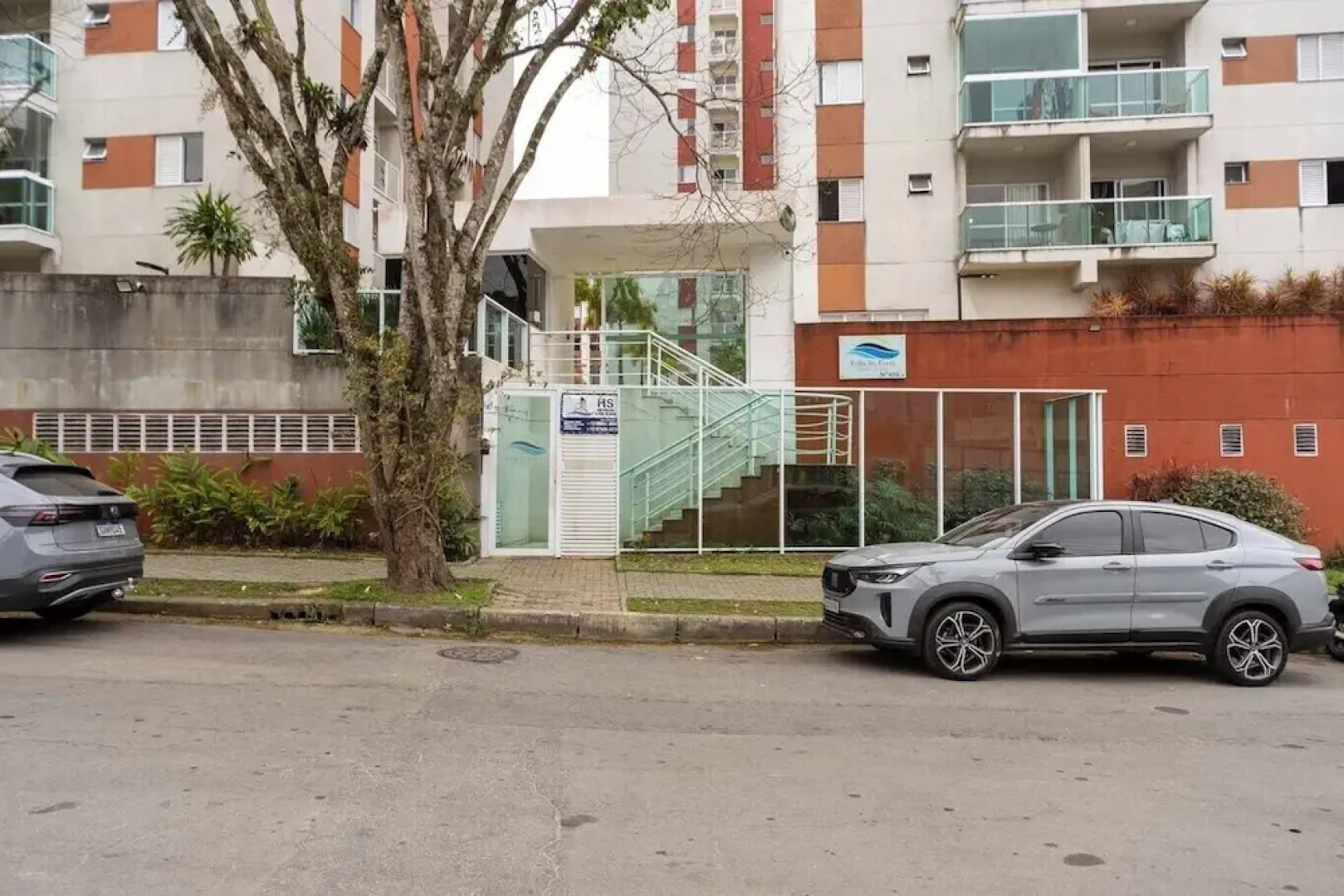 Apto c Piscina e Brinquedoteca a 400m da Praia