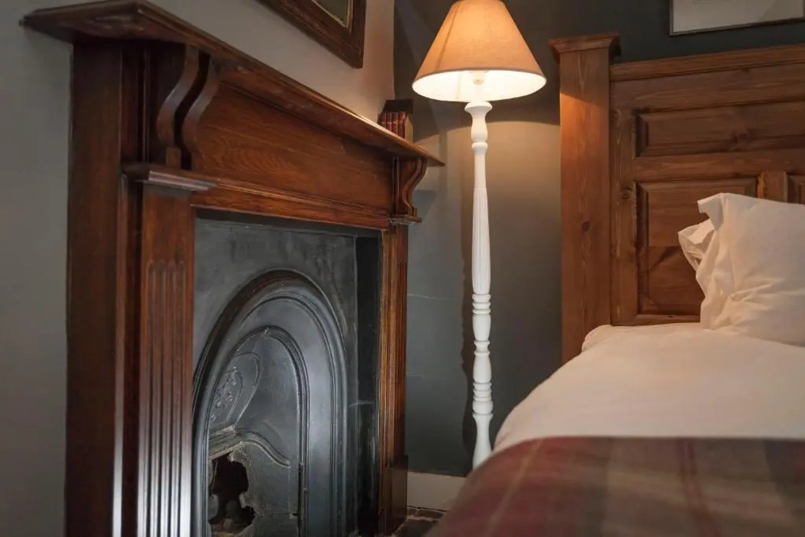 Three Little Pigs Luxury Cottage