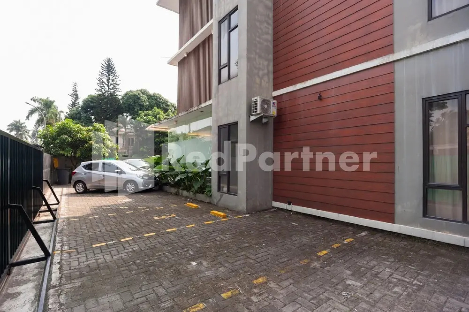 Urbanview Syariah Caseira Citra Raya