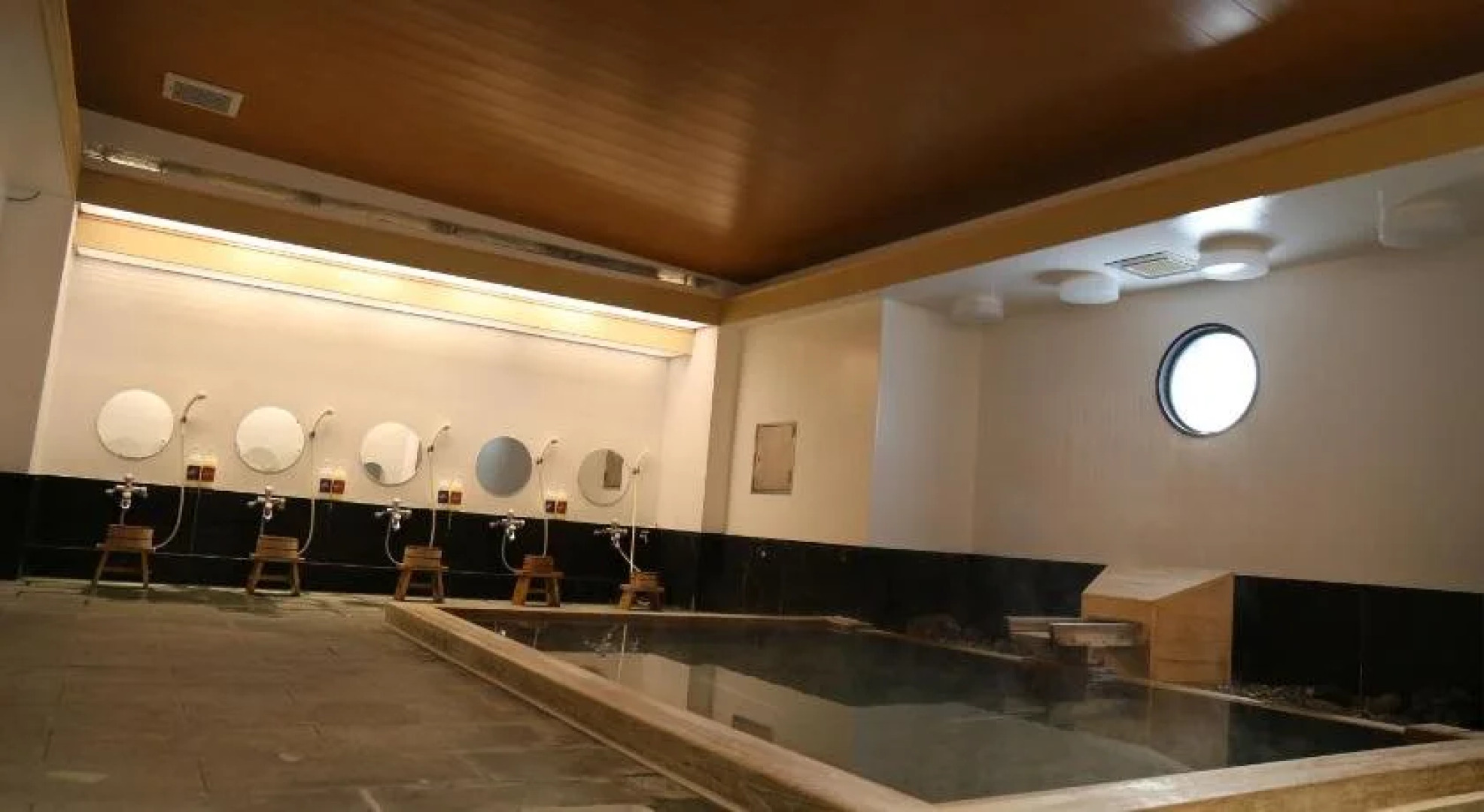 Hotel Crown Hills Arakawaoki (BBH Hotel Group)