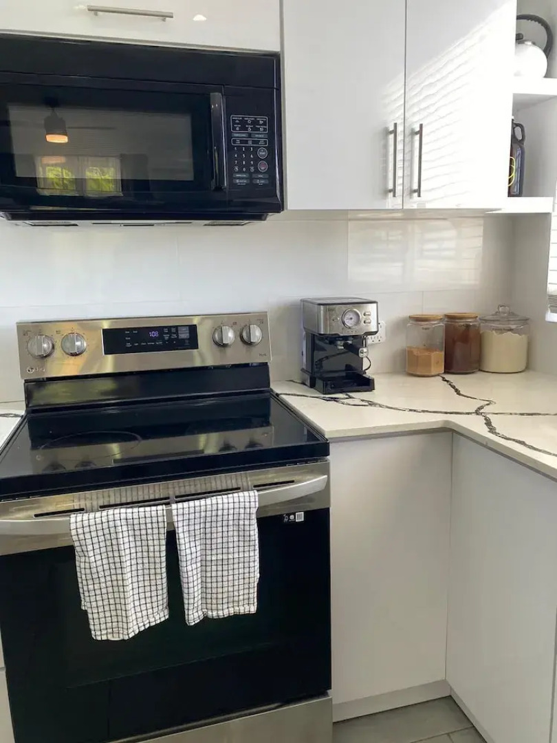 Sea Breeze Tunnel Hideaway 3