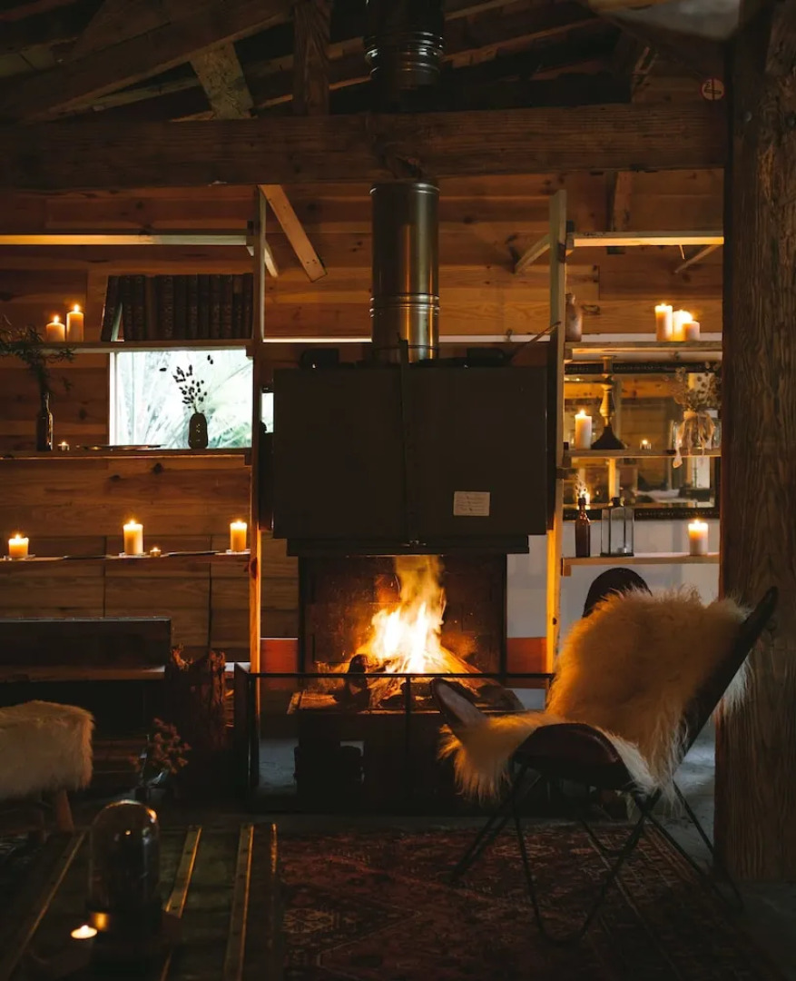 Coco Barn Wood Lodge