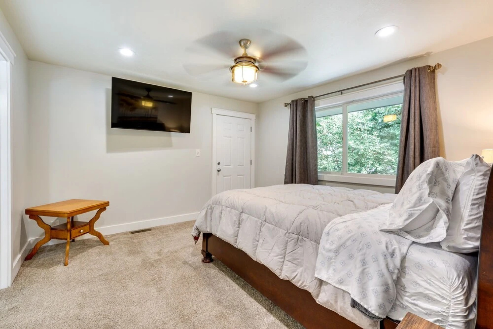 Twin Falls Vacation Rental w/ Yard < 3 Mi to Town!