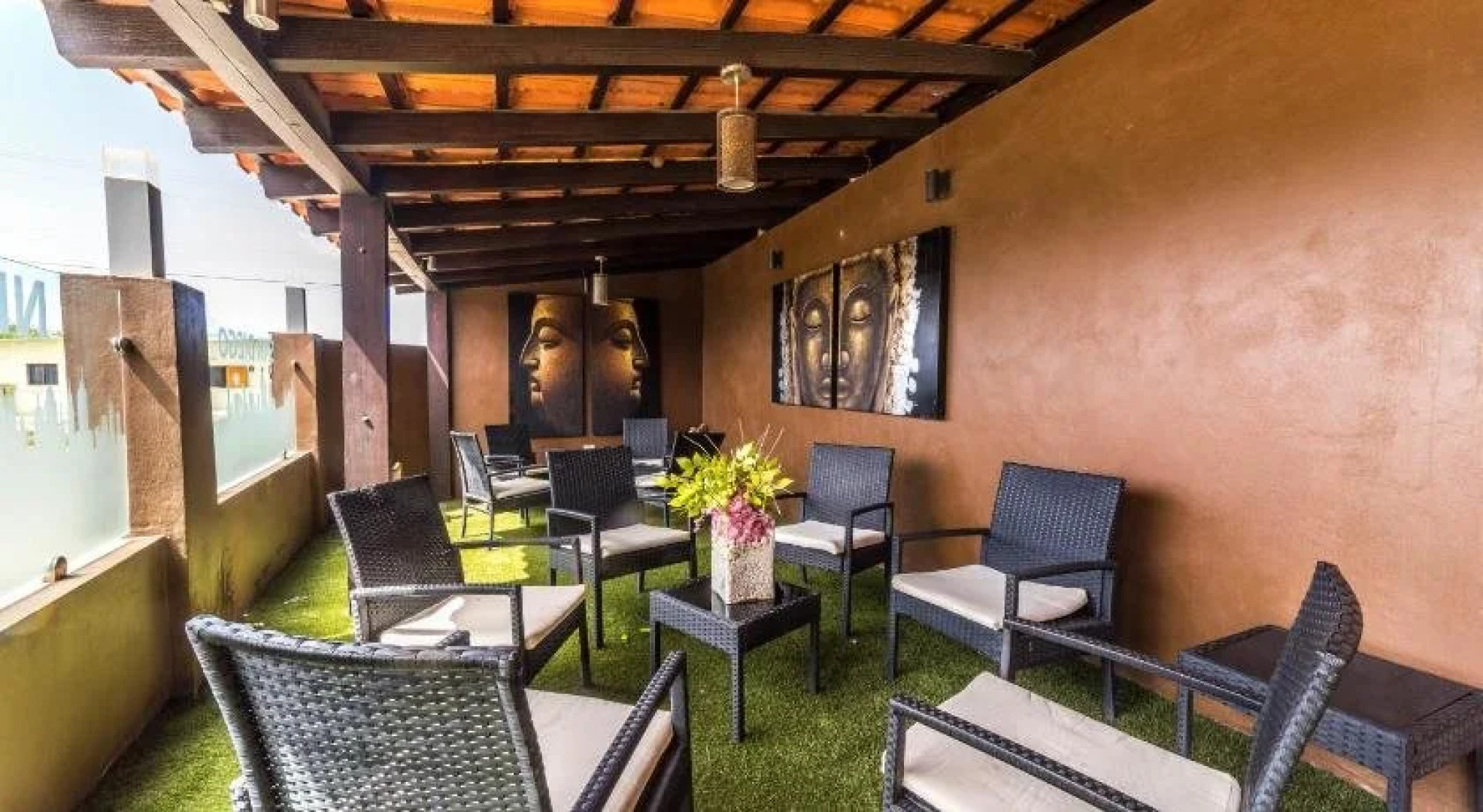 Palazzio Apartments & Studios