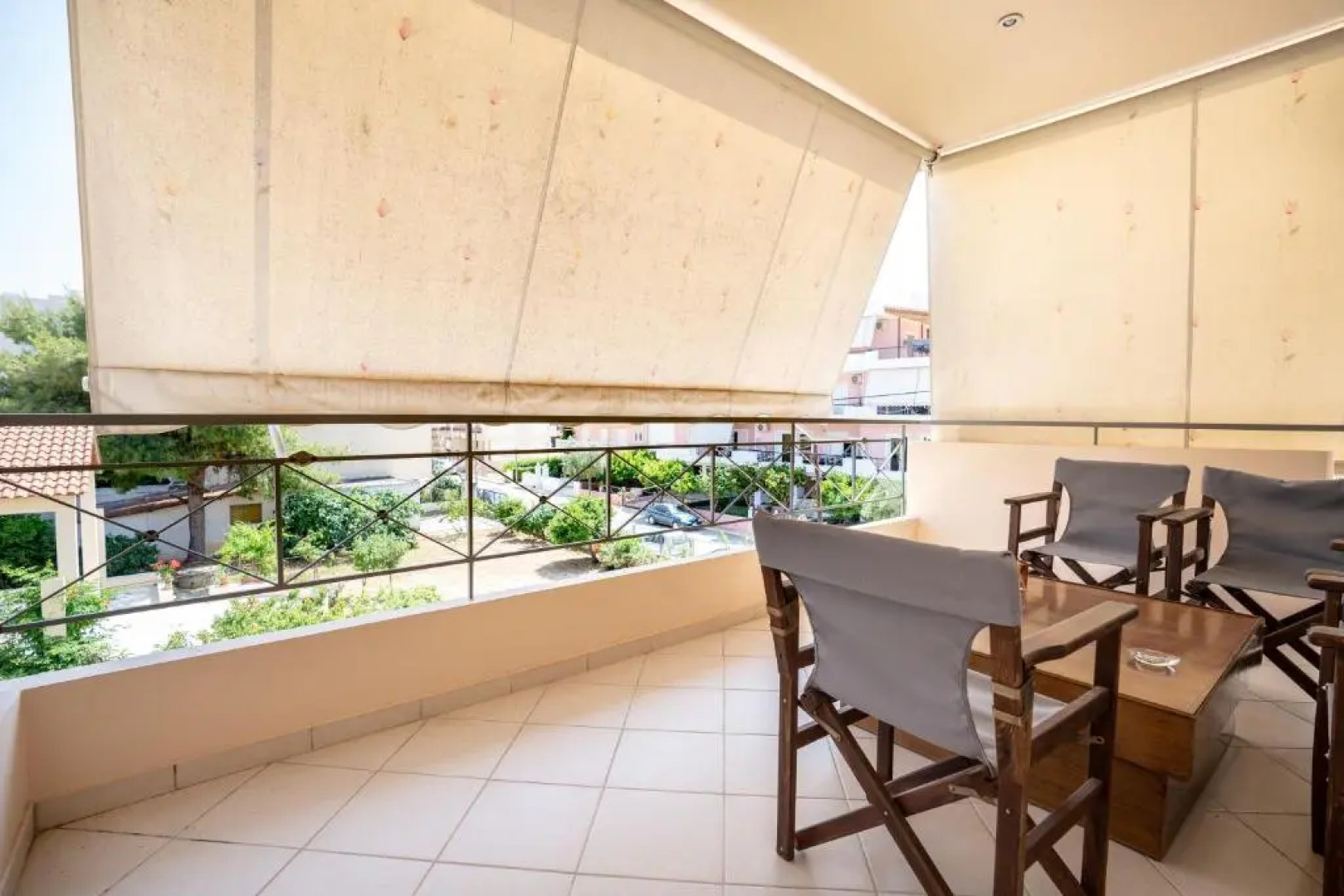 Koropi 3 bedroom Apartment 4 pers