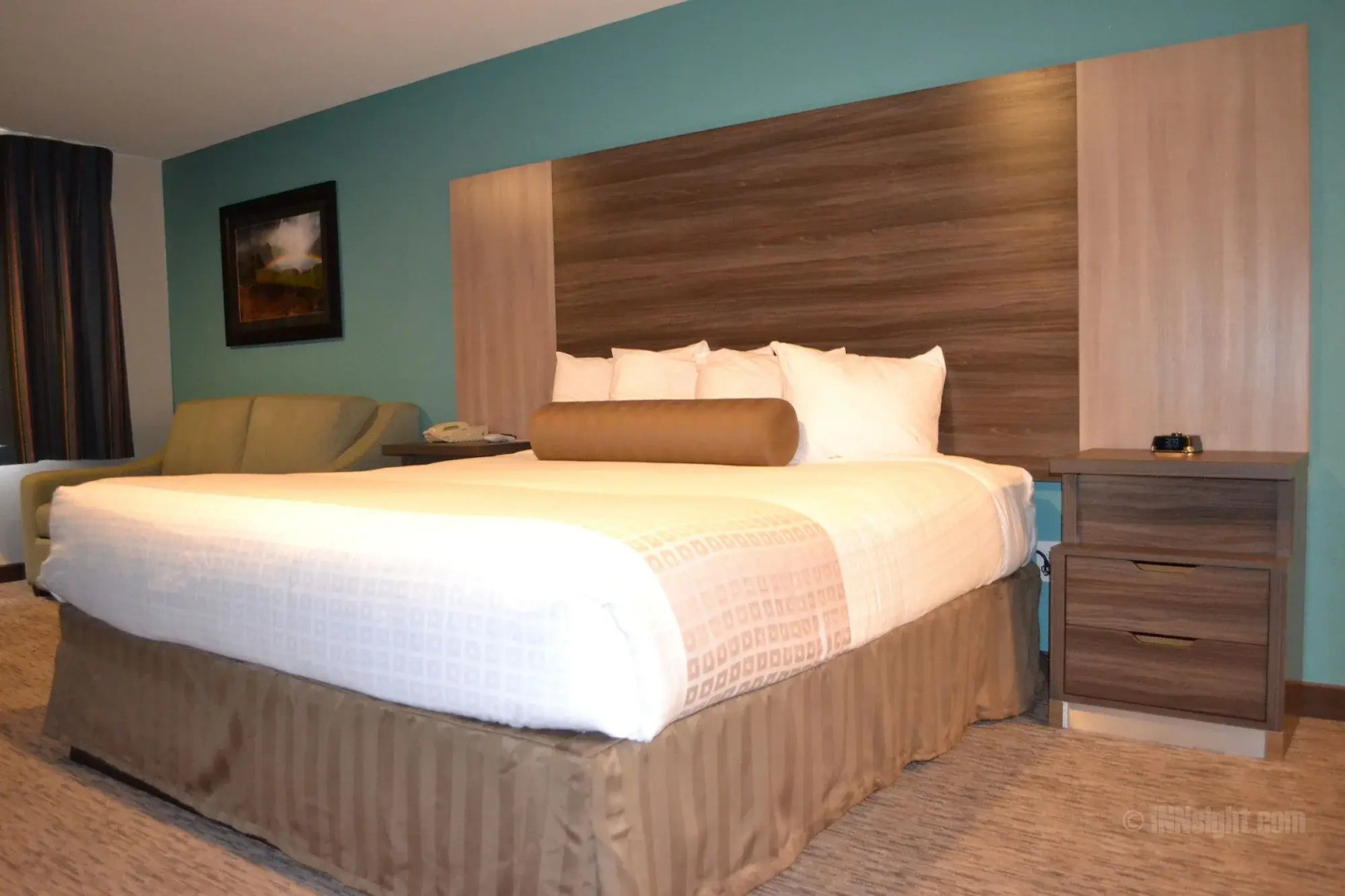 Yosemite Southgate Hotel & Suites