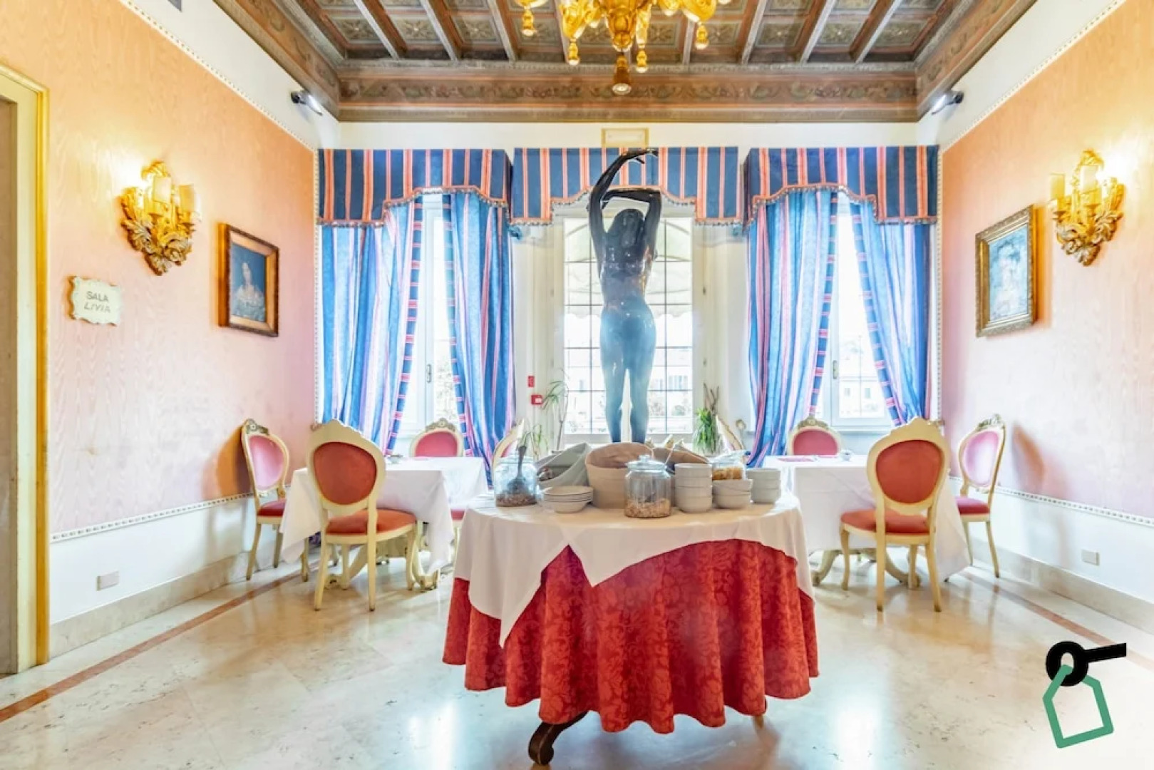 HOTIDAY Room Collection - Ferrara