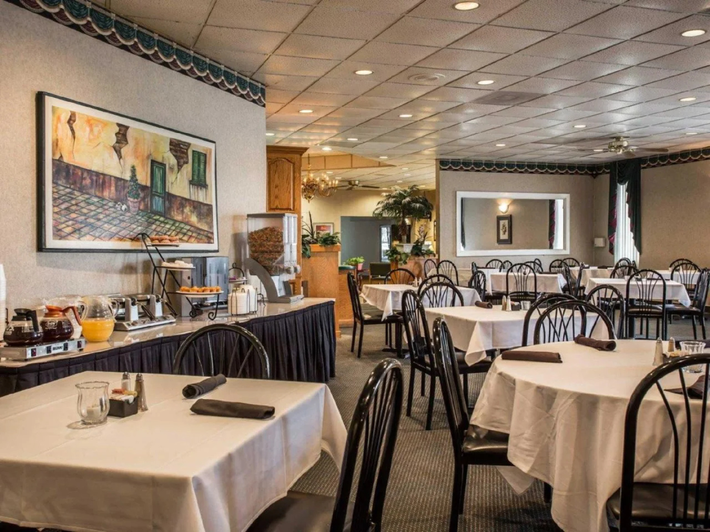 Ramada Inn & Suites Lumberton