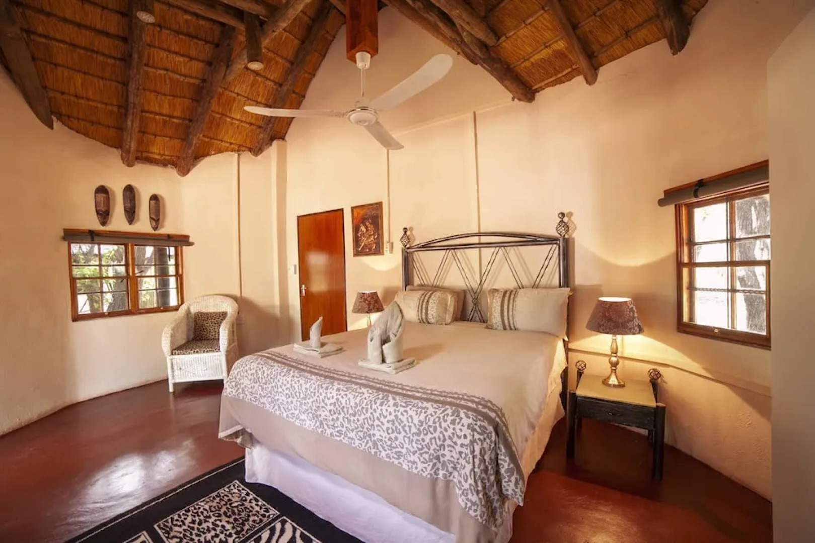 Wild Dogs Safari Lodge