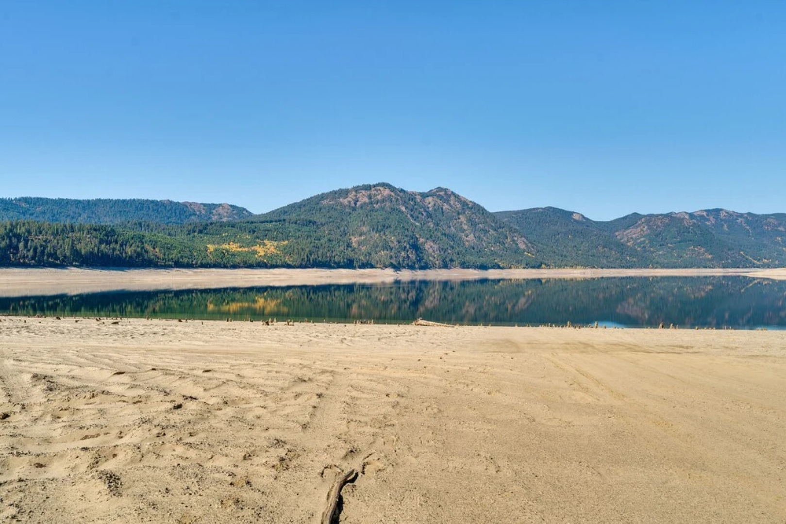 Ronald Cabin w/ Private Deck: Near Cle Elum Lake!