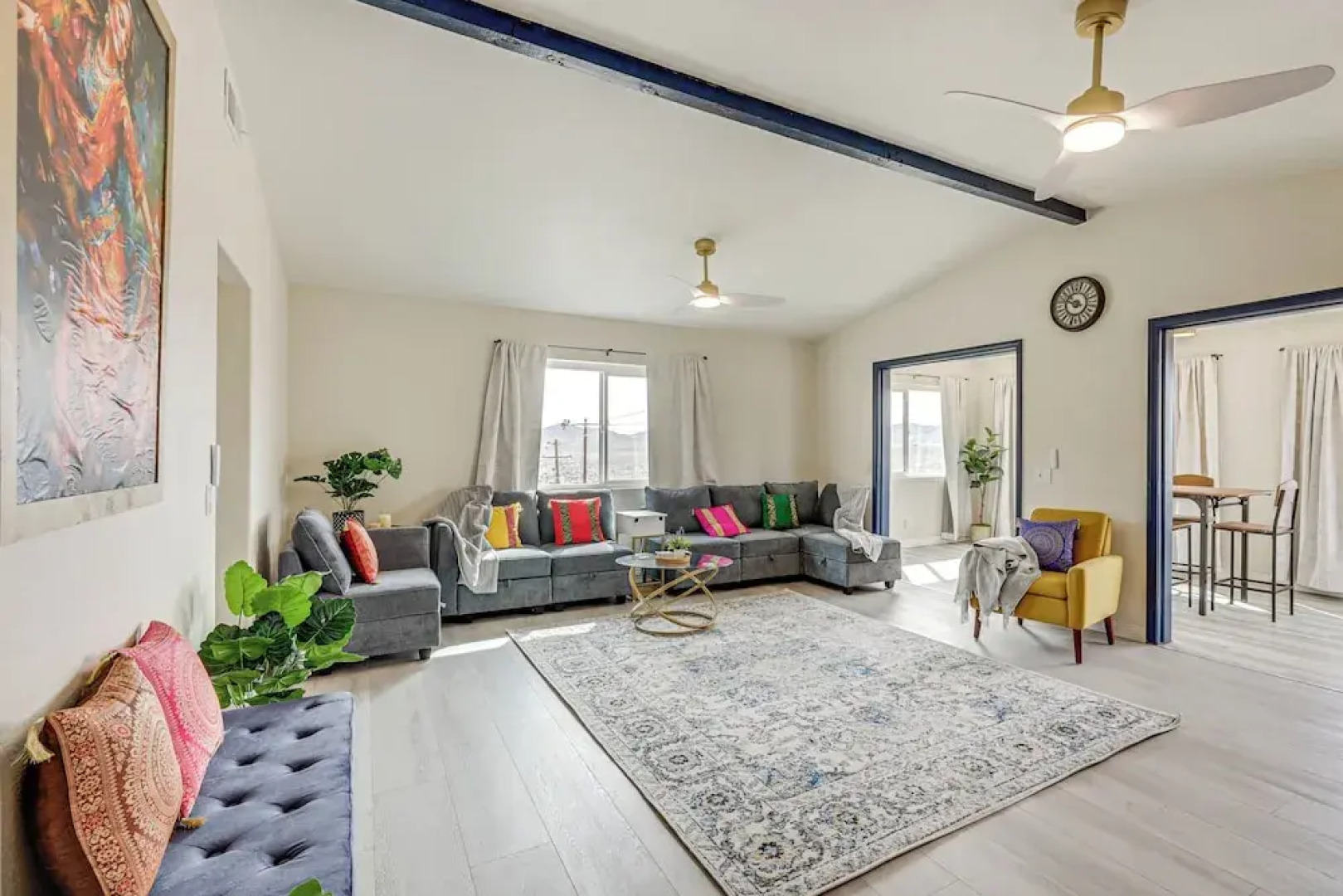 'the Maharaja Retreat' w/ Hot Tub & EV Charger!