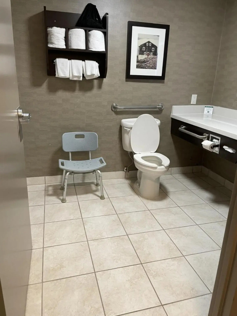 Holiday Inn Express Hotel & Suites Barrie by IHG