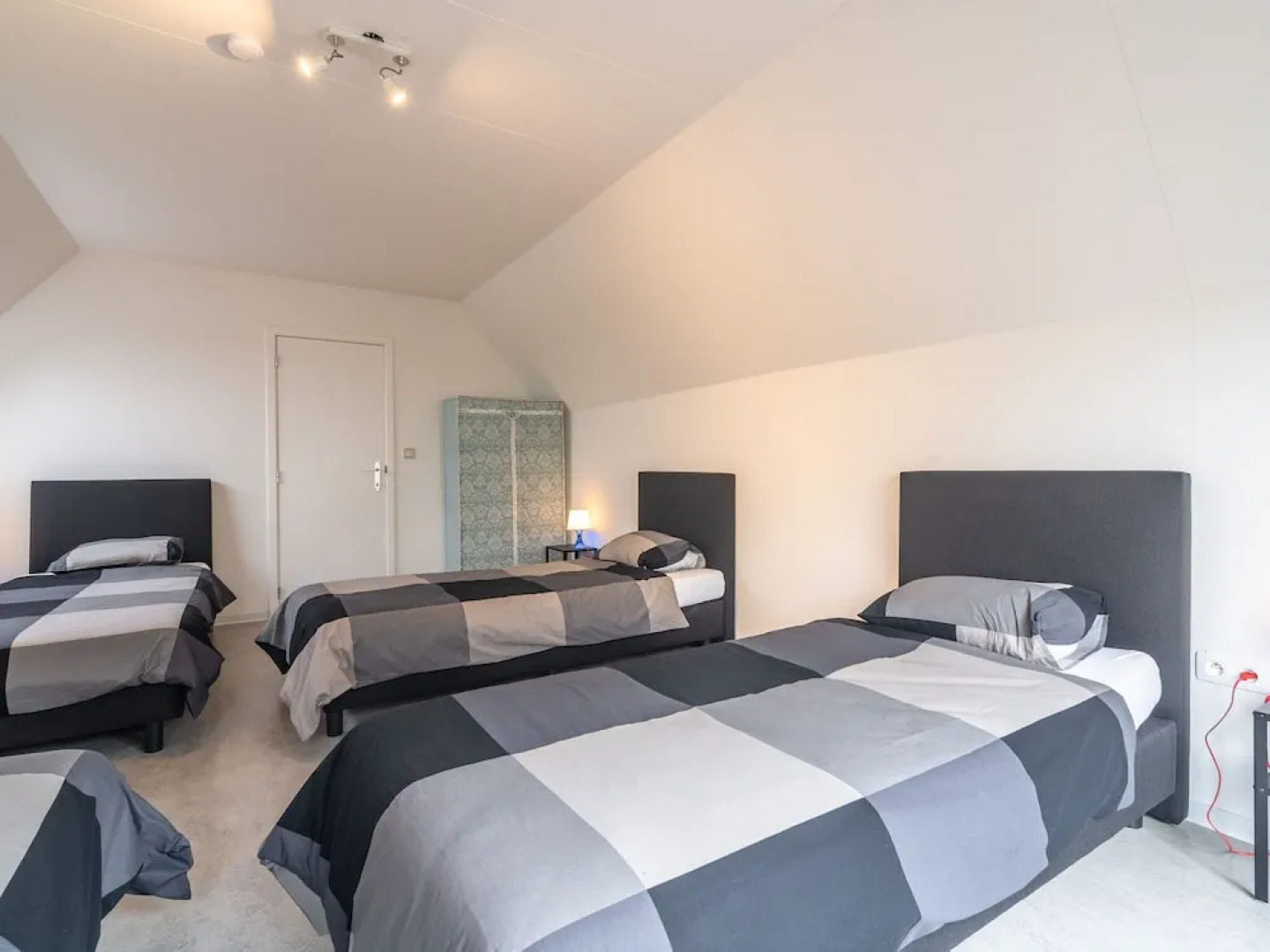 Villa in Heusden With Balcony, Terrace & Garden