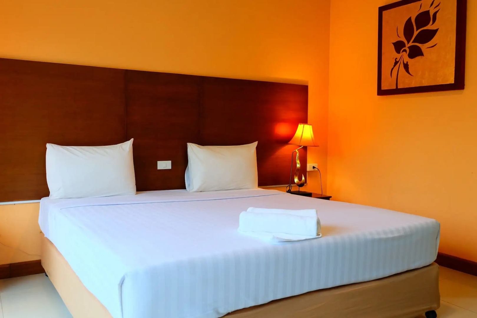 Baan Suanphet Resort