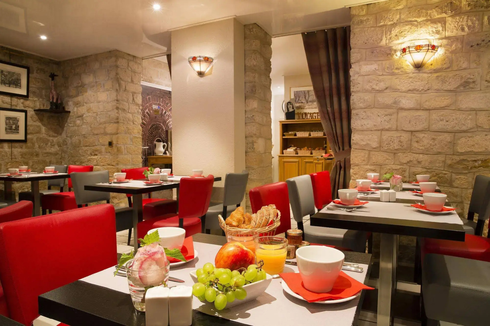 Hotel Des Arts Paris Montmartre